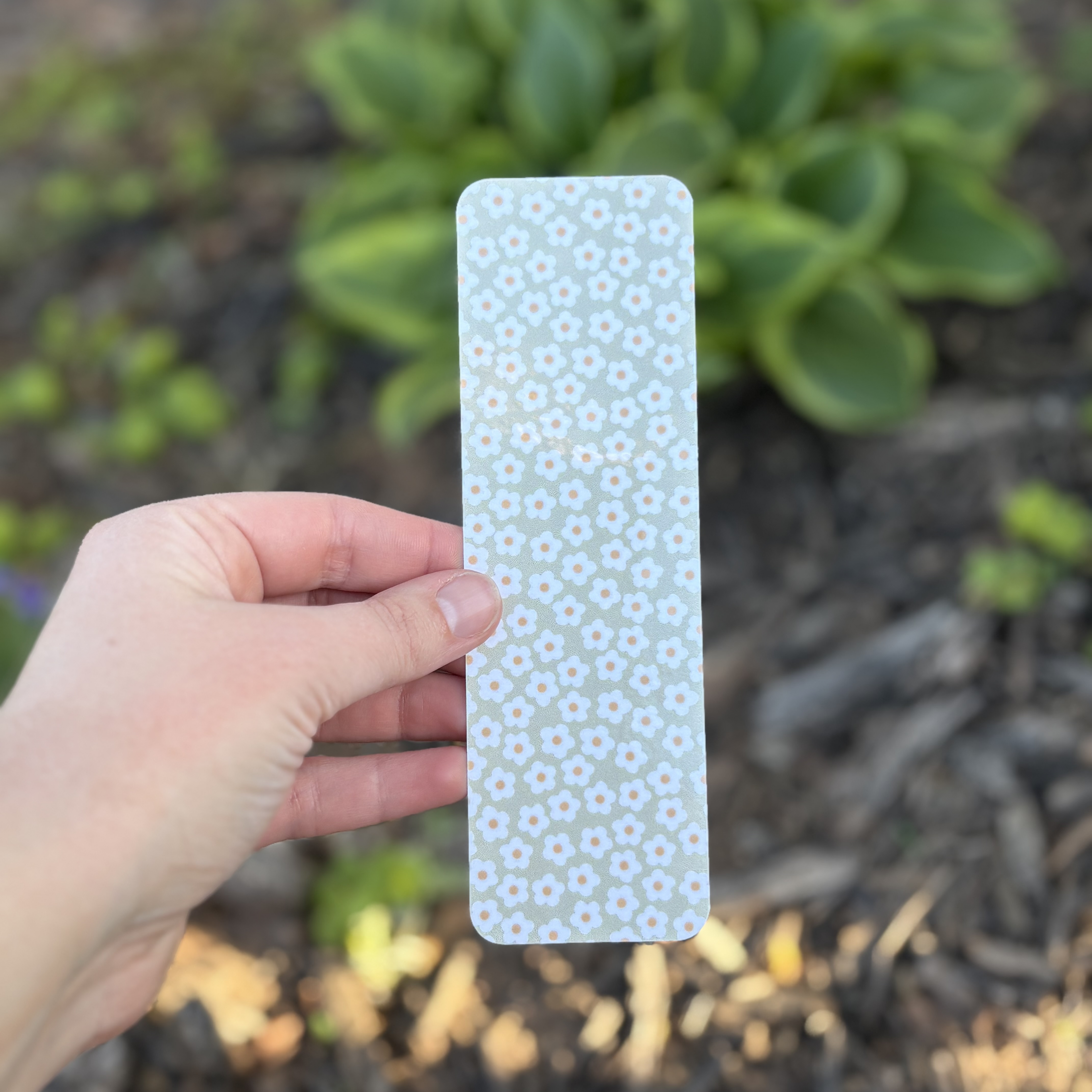 Bookmark Green with Daisy's