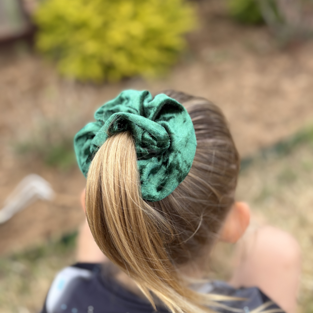 Scrunchie Green Velvet Knit