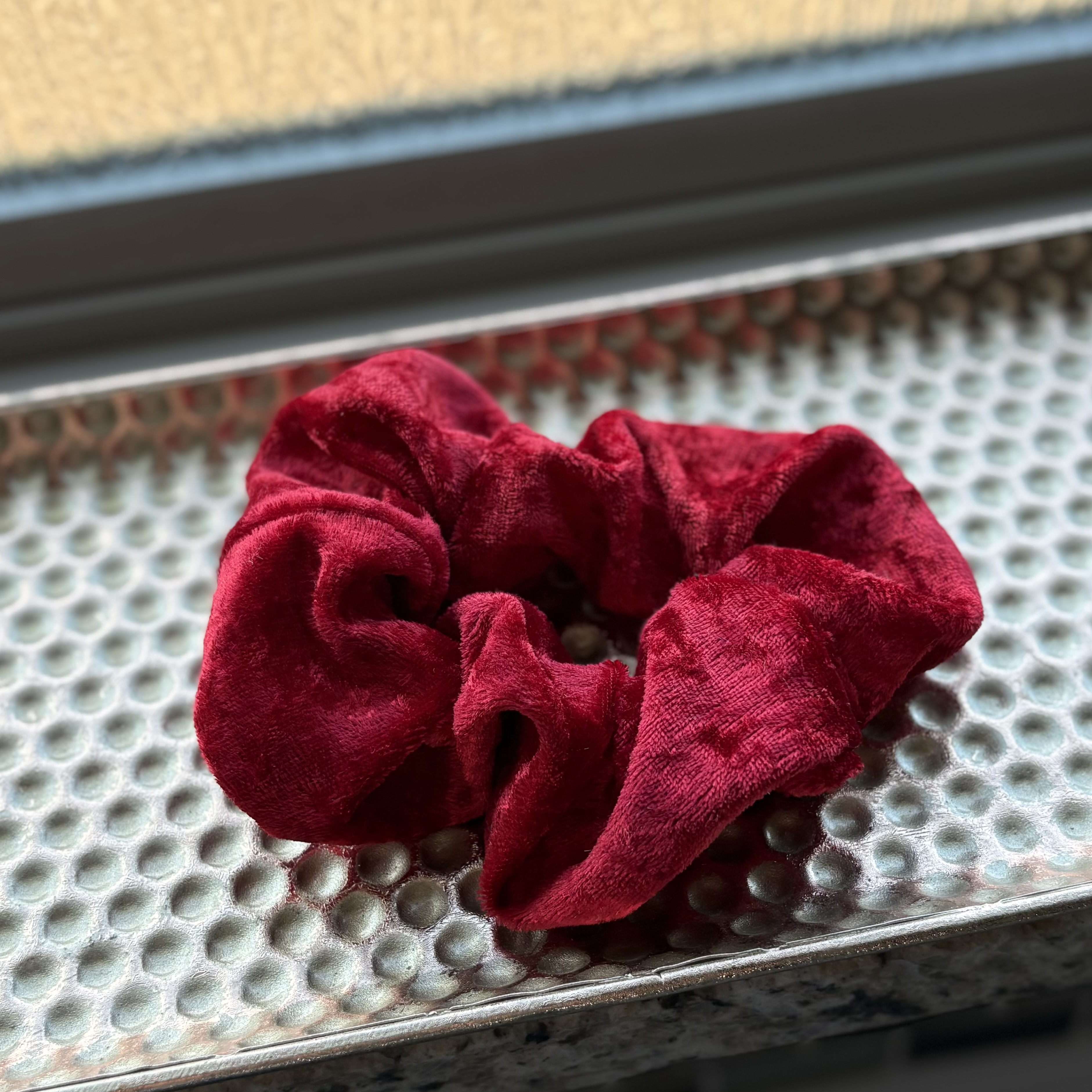 Scrunchie Red Velvet Knit