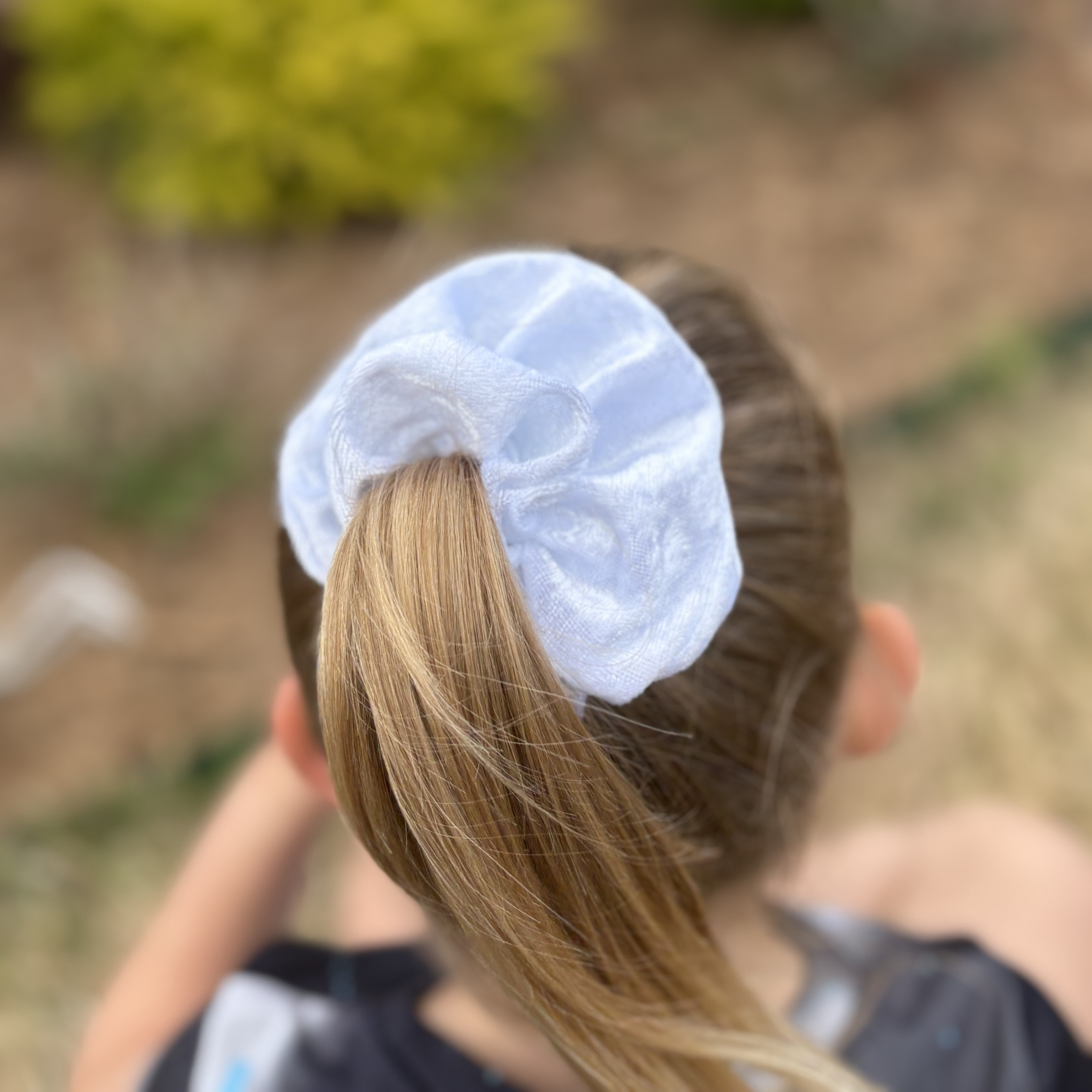 Scrunchie White Velvet Knit