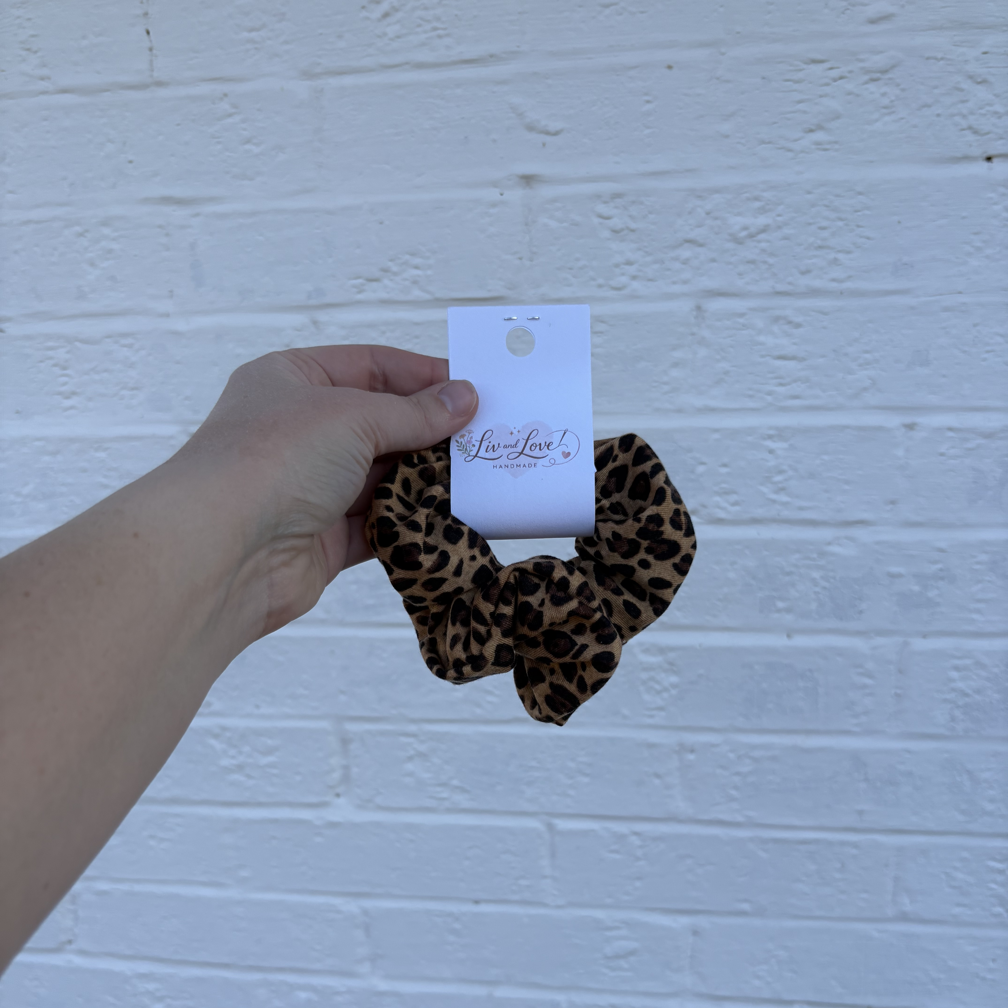Scrunchie Cheetah Knit